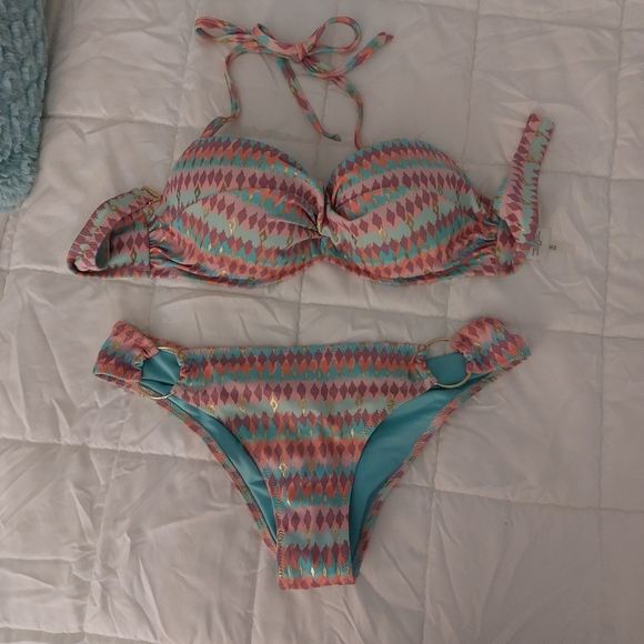 Bikini Small 34B target brand - Picture 2 of 3